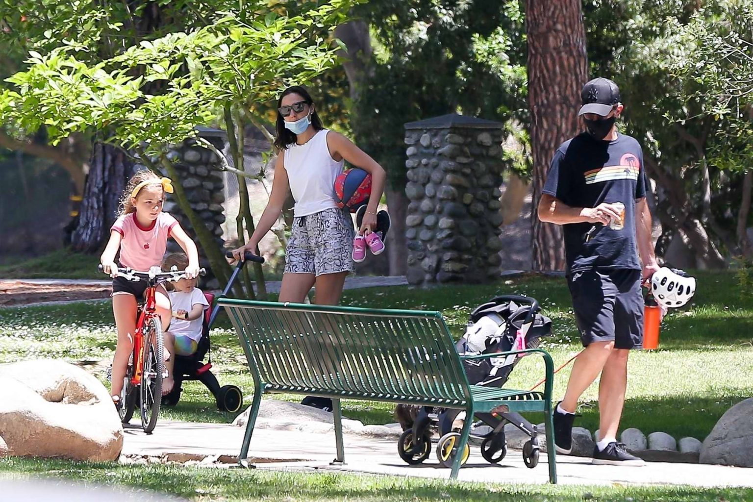 Gal Gadot in a Snakeskin Print Shorts Was Seen at Coldwater Park in