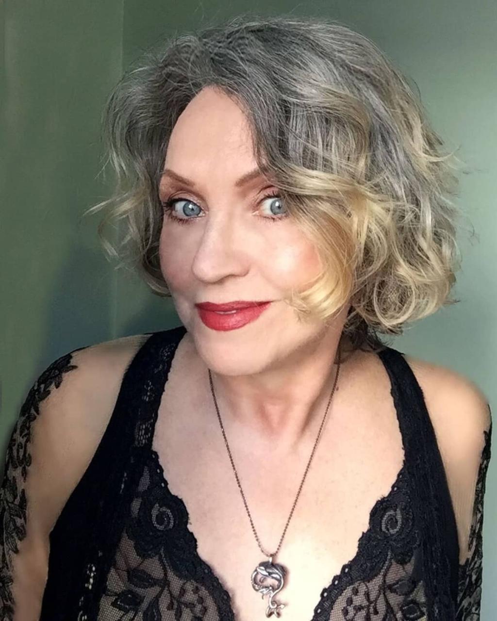 Easy to style wavy short haircut for women over 50