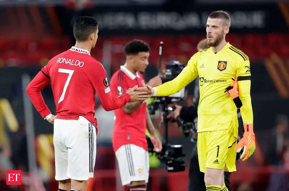 jordan pickford: Sign Dean Henderson instead of Jordan Pickford to replace David de Gea, Gabby Agbonlahor tells Manchester United - The Economic Times